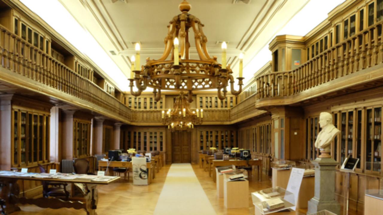Biblioteca Passos Manuel