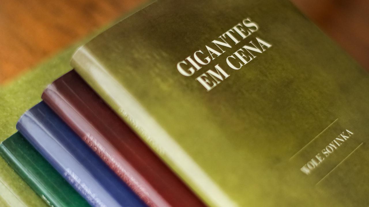 Gigantes em Cena