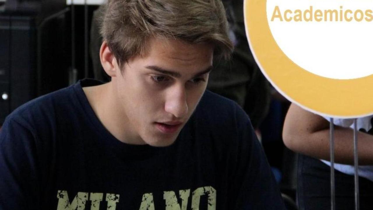 Estudantes em Exames