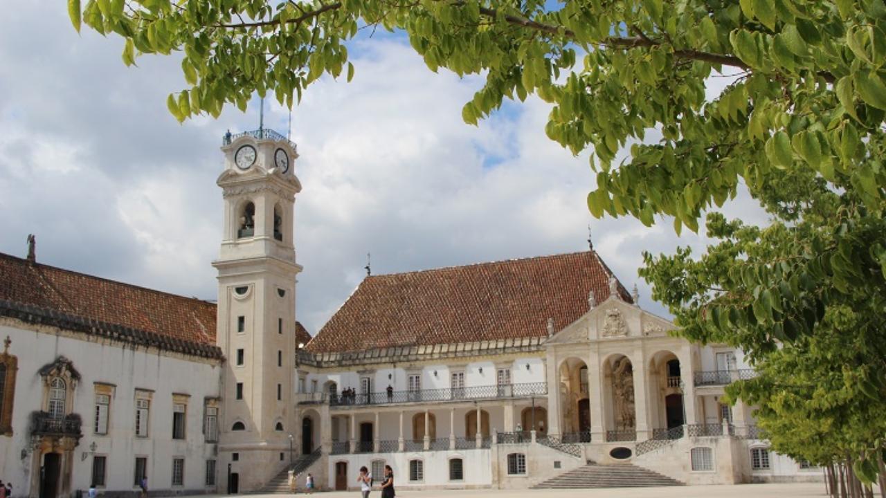English Version - University of Coimbra - University of Coimbra