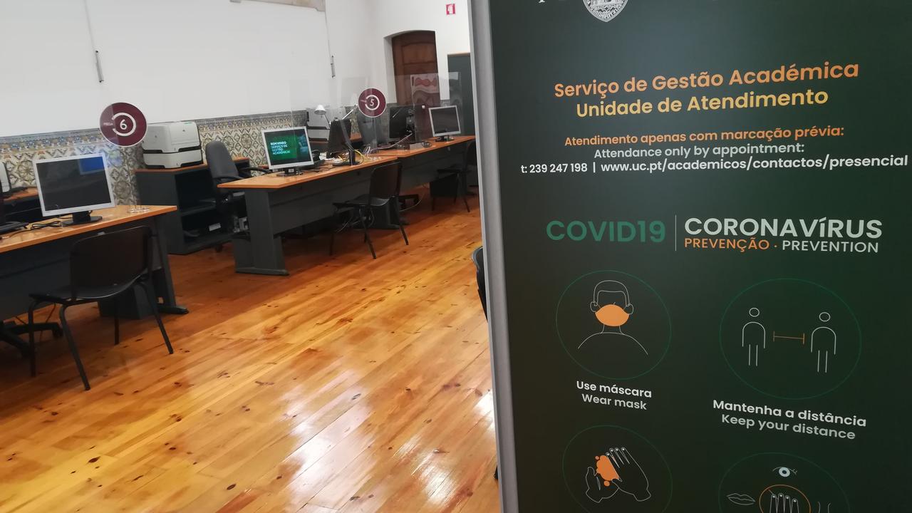 Atendimento presencial do Serviço Gestão Académica