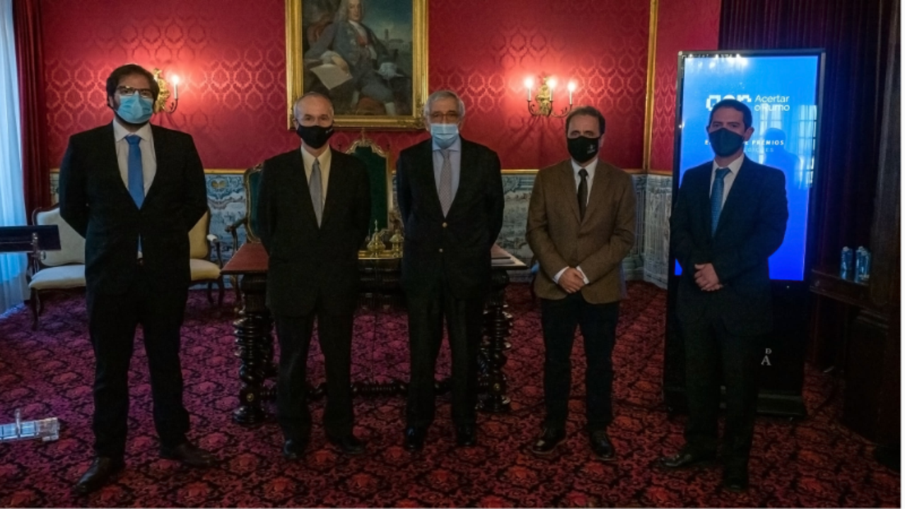 Miguel Almeida, João Gabriel Silva, Artur Santos Silva, Amílcar Falcão, Tiago Correio