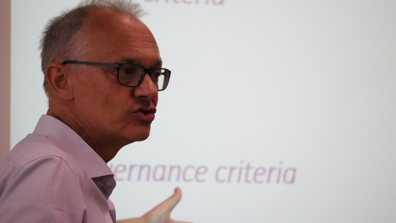 Lars Hulgård