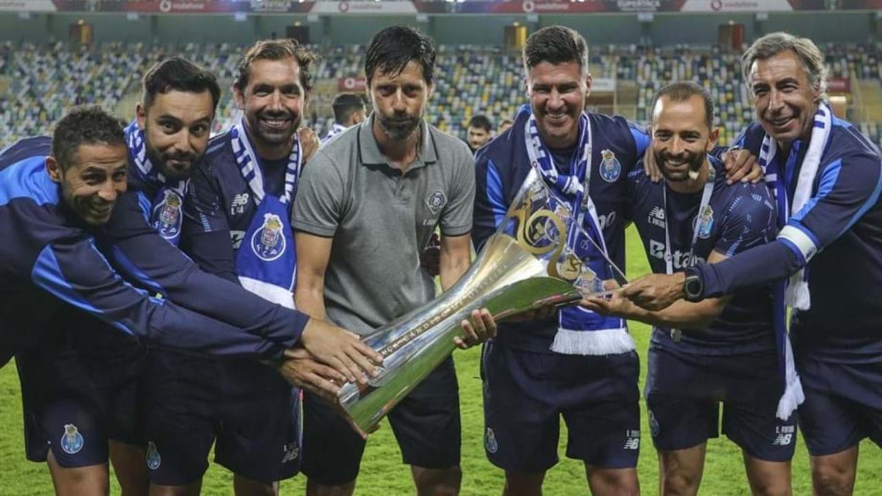 Vítor Bruno e Vítor Gouveia, ex-estudantes da FCDEFUC, vencem Supertaça 